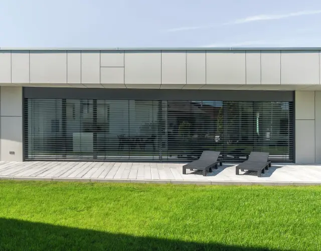 Fenster-System-Raffstore FSR mit Seilführung
