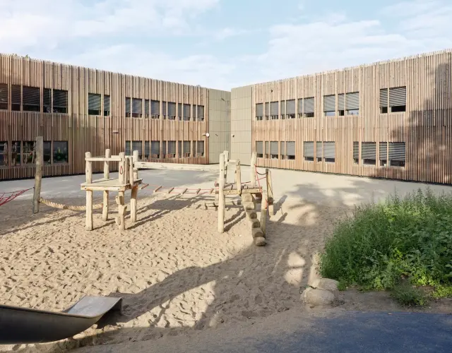 Neubau Grundschule Raffstoren