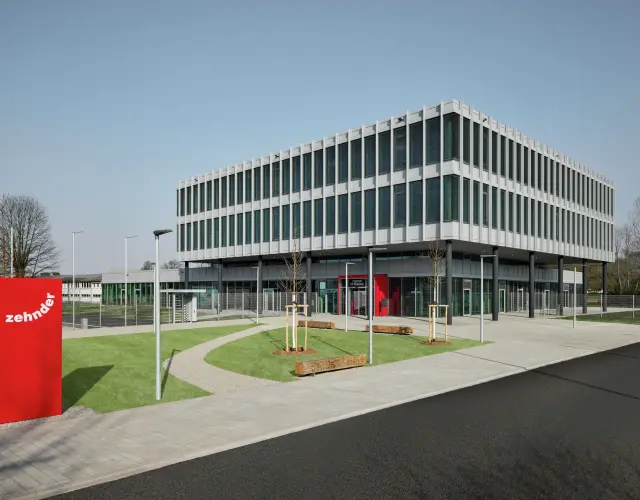 Protección solar en el Zehnder Center of Climate, Lahr