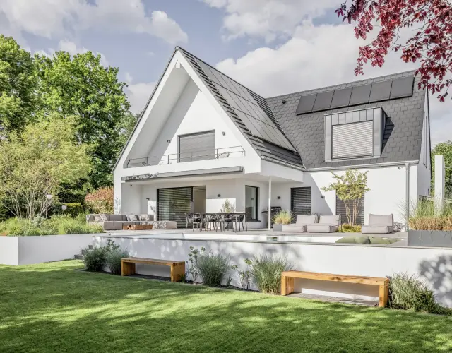 Aussenaufnahme des saniertes Einfamilienhaus 