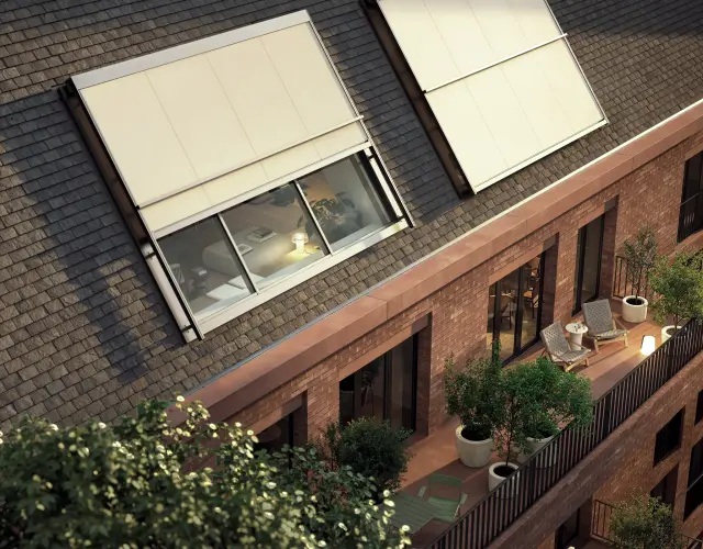 Climara W25 auf einem Dachfenster montiert