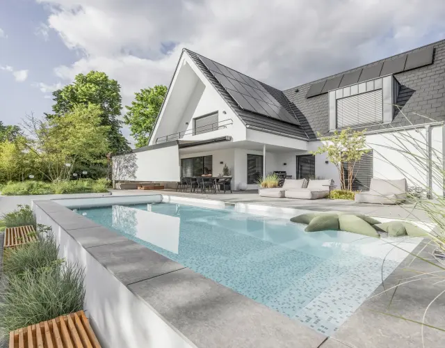 Maison d'architectes avec piscine