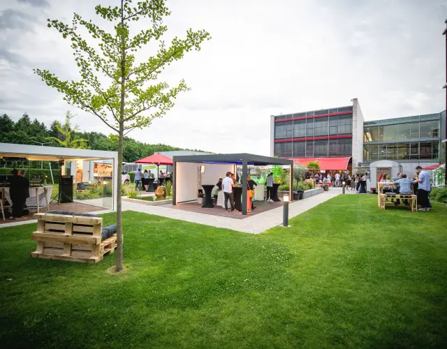 Blick auf die Feier der Jubilare mit zehn Jahren Betriebszugehörigkeit